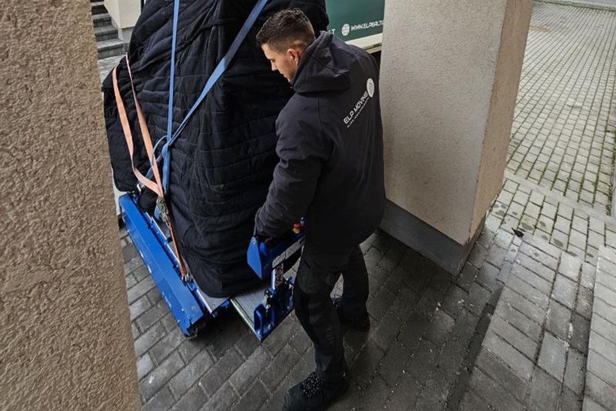 Piano transport